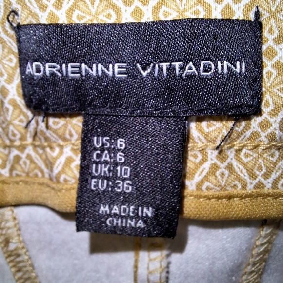 Adrienne Vittadini ladies pants in a size 6, featuring a tan diamond pattern. - Picture 2 of 7